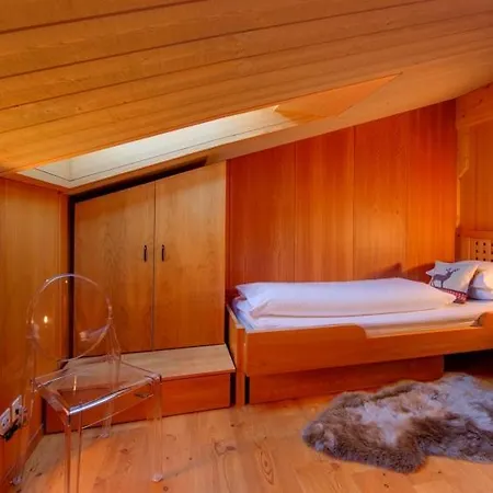 Sleeps 6 Wifi